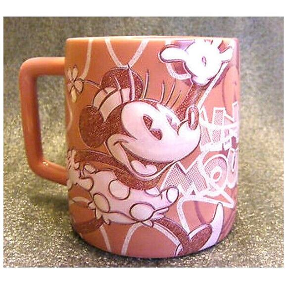 NEW Disney Store Pink MINNIE MOUSE COFFEE MUG Tea Cup Cartoon Comic Art NIB! - Picture 4 of 4